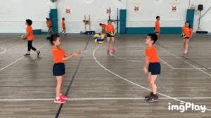 解析投手在满垒且无人出局时的投球策略如何将伤害降至最低